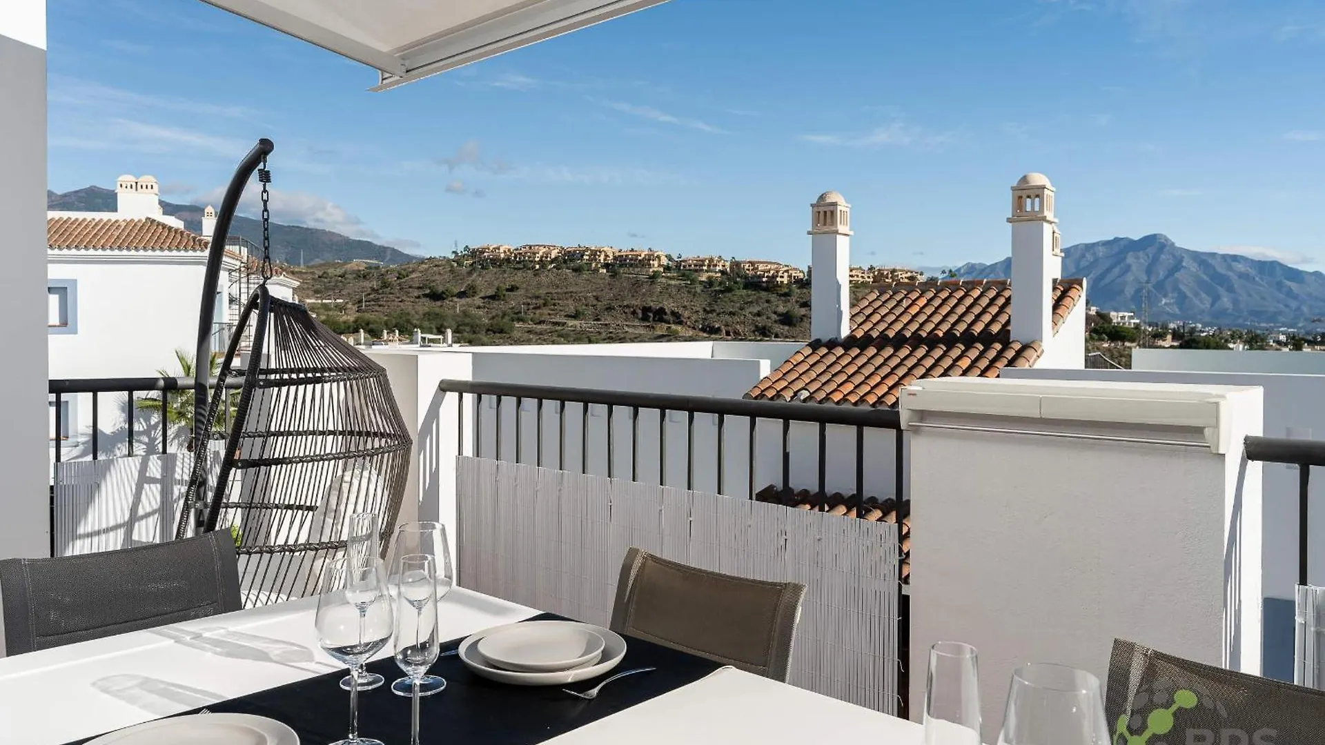 Blue Horizon Penthouse Adventure Meets Luxury 454 Apartment Estepona