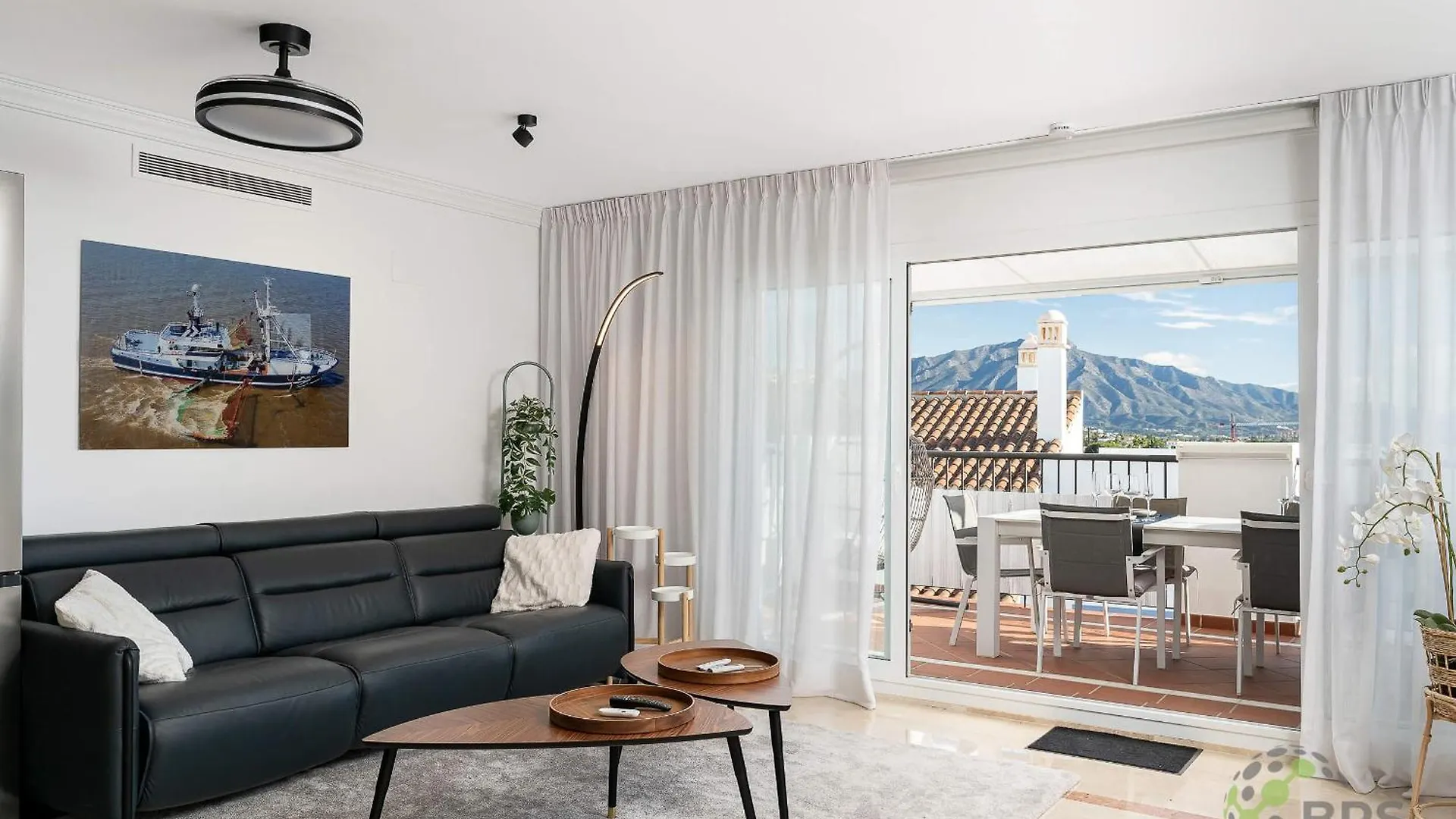 Blue Horizon Penthouse Adventure Meets Luxury 454 Apartment Estepona